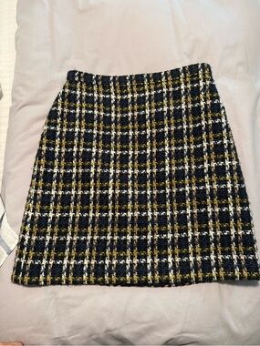 Ann Taylor Plaid Tweed A-Line Skirt in Navy, White & Gold